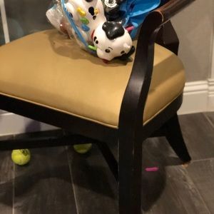 Meet your Posher, Jasmine